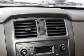 2021款五菱荣光S