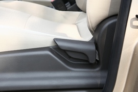 2021款五菱荣光S