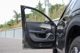 2021款雪铁龙凡尔赛