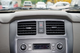 2021款五菱荣光S