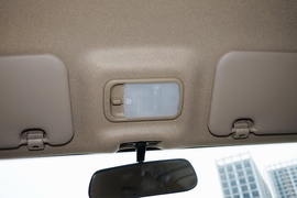 2021款五菱荣光S