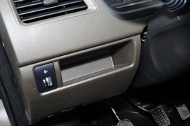 2021款五菱荣光S