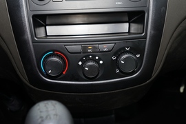 2021款五菱荣光S