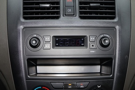 2021款五菱荣光S