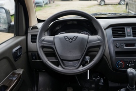 2021款五菱荣光S