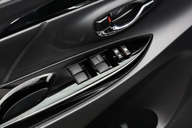 2021款丰田致炫X