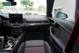 2021款奥迪RS5