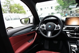 2021款宝马530Li