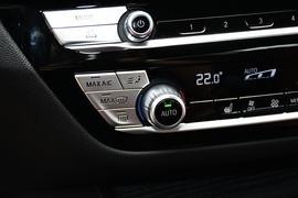 2021款宝马530Li