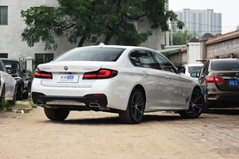 2021款宝马530Li