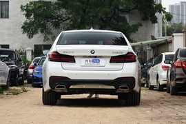 2021款宝马530Li