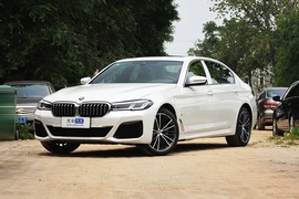 2021款宝马530Li