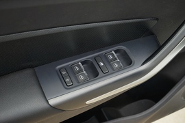 2021款奇瑞艾瑞泽5