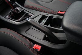 2021款奇瑞艾瑞泽5