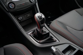 2021款奇瑞艾瑞泽5