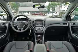 2021款奇瑞艾瑞泽5