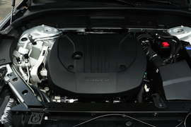 2022款沃尔沃XC60