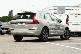 2022款沃尔沃XC60