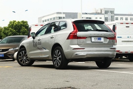 2022款沃尔沃XC60