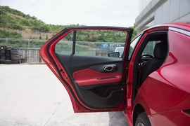 2021款广汽传祺影豹