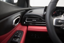 2021款广汽传祺影豹