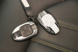 2021款广汽传祺影豹