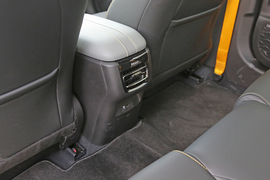 2021款广汽传祺影豹