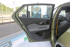 2021款广汽传祺影豹