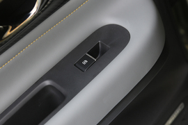 2021款广汽传祺影豹