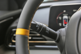 2021款广汽传祺影豹