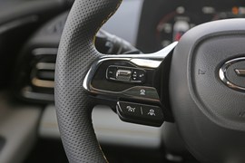 2021款广汽传祺影豹