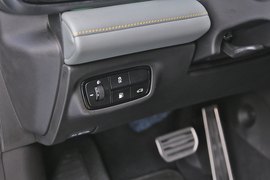 2021款广汽传祺影豹