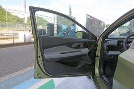 2021款广汽传祺影豹