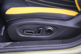 2021款广汽传祺影豹