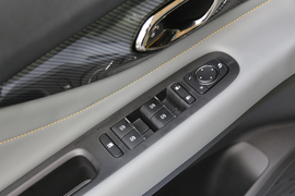 2021款广汽传祺影豹