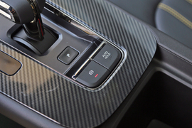 2021款广汽传祺影豹