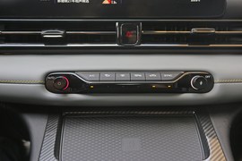 2021款广汽传祺影豹