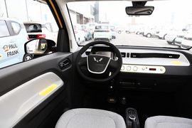 2021款五菱宏光MINI