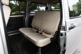 2021款五菱荣光S