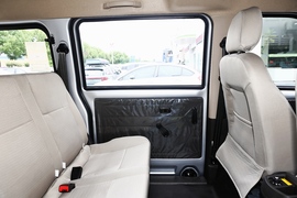 2021款五菱荣光S