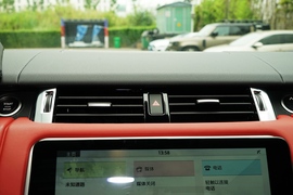 2022款路虎揽胜运动版3.0