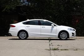 2020款福特蒙迪欧