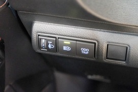 2021款广汽丰田凌尚