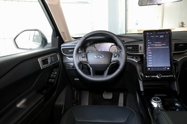 2020款福特探险者EcoBoost