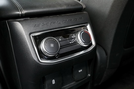 2020款福特探险者EcoBoost