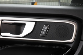 2020款福特探险者EcoBoost