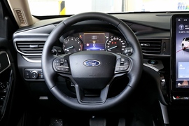 2020款福特探险者EcoBoost