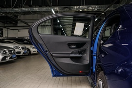 2022款奔驰C260