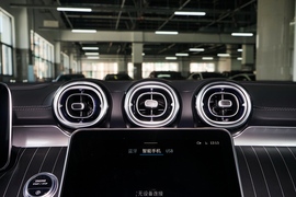 2022款奔驰C