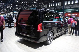 奔驰V260